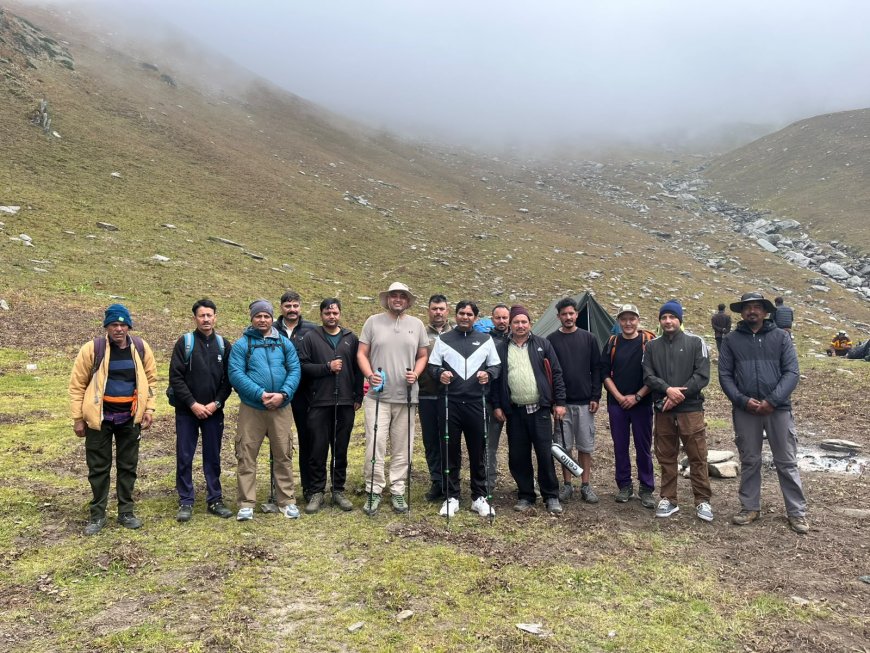 14 किलोमीटर ट्रैक कर प्रशासनिक टीम पहुंची डाइनसर, अर्ली वार्निंग सिस्टम लगाने की तैयारी
