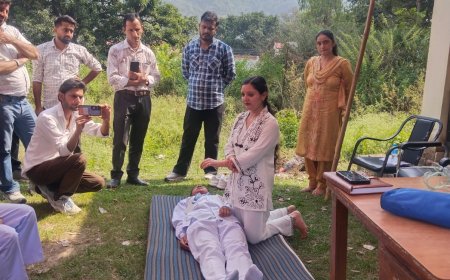 पुराना कांगड़ा में बिजली कर्मचारियों और जनता को सुरक्षा व CPR की दी ट्रेनिंग