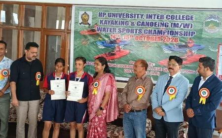 कयाकिंग एवं कैनोइंग प्रतियोगिता में तकीपुर कॉलेज की छात्राओं ने जीते कांस्य पदक