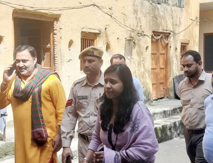 कांगड़ा में अतिक्रमण पर एसडीएम सख्त, अवैध पार्किंग पर कटे चालान