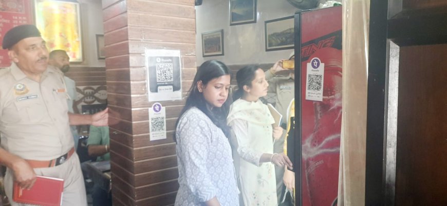 त्योहारी सीजन के मद्देनजर कांगड़ा शहर में खाद्य प्रतिष्ठानों का एस डी एम ने किया निरीक्षण