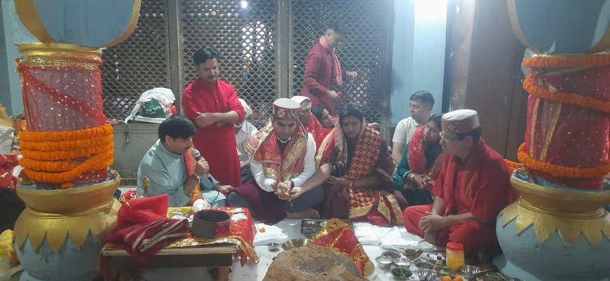 बज्रेश्वरी मंदिर कांगड़ा में शारदीय नवरात्रों का शुभारंभ, मां शतचंडी यज्ञ शुरू